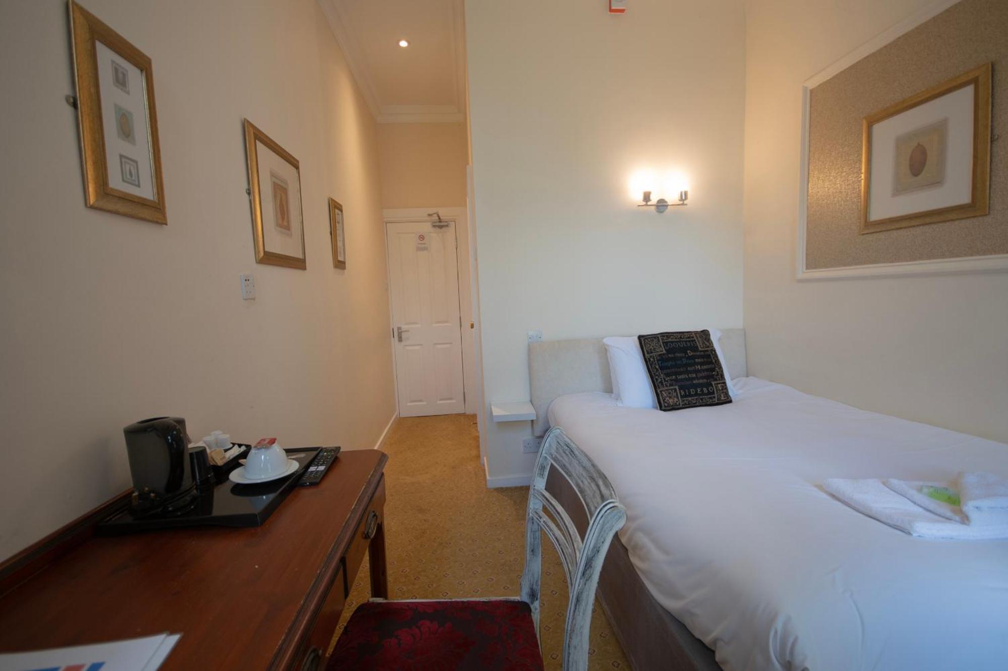 Northop Hall Country House Hotel Молд Экстерьер фото