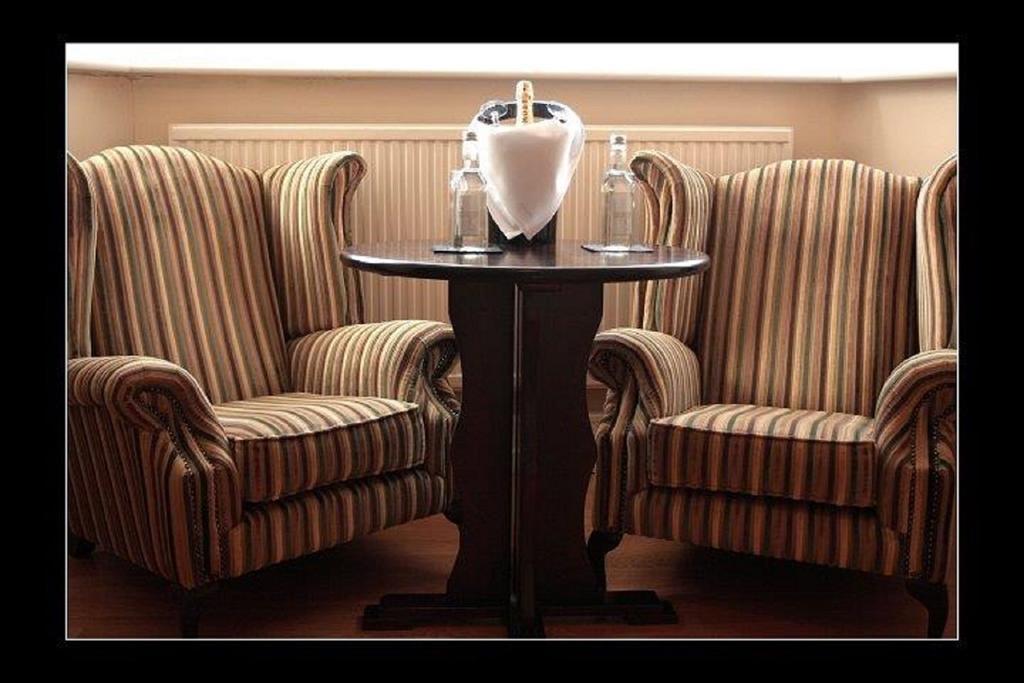 Northop Hall Country House Hotel Молд Номер фото